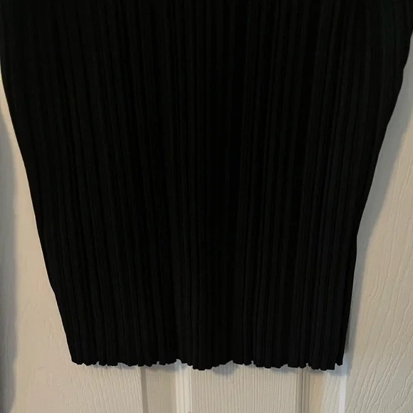 🖤H&M Black Ribbed Long Sleeve Sweetheart Neckline Top Winter Fall Size Medium🖤 - Picture 9 of 9